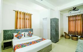Fabexpress Sai Villa